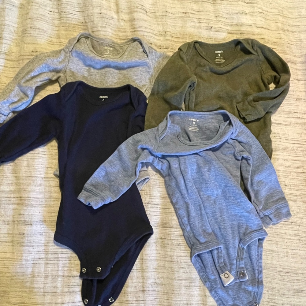 Carter’s baby nine months long sleeve onesies